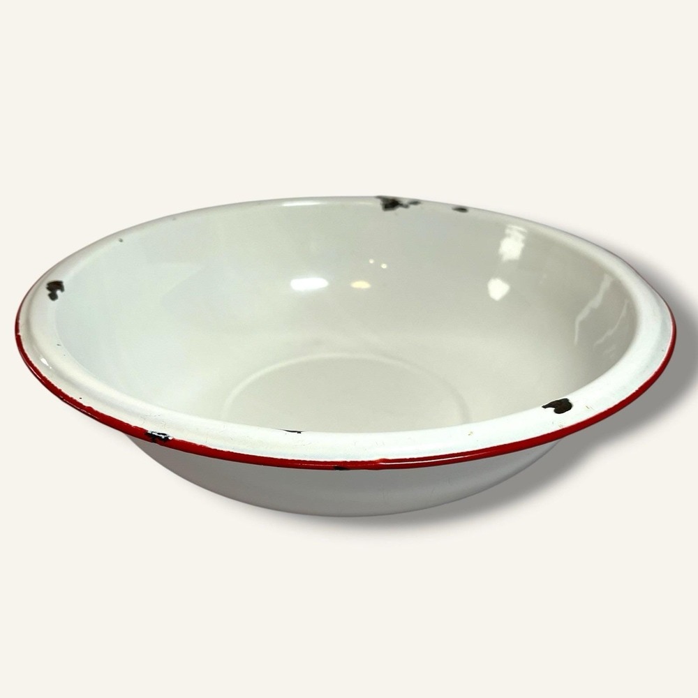 Vintage‎ Enamel Wash Basin White Red Rim Farmhouse Country Primitive 12.5"